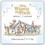 „Winnie the Pooh OFFICIAL 2027 CALENDAR“. Darunter Figuren von Winnie Puuh, Tigger und Co., fröhlich in einer Reihe.