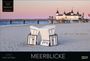Kalender "MEERBLICKE", 2027, Nord- und Ostsee, Strandkörbe am Strand, Pier und Gebäude im Hintergrund bei Sonnenuntergang.