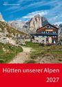Alpenvereinskalender. Hütten unserer Alpen 2027. Eine Berghütte vor felsiger Bergkulisse, Wanderer und blauer Himmel.
