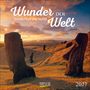 „Wunder der Welt“ steht in geschwungener Schrift. Eine Landschaft mit Moai-Statuen, Sonnenuntergang im Hintergrund. 2027.