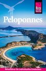 „Peloponnes“, „Reiseführer für individuelles Entdecken“, über einer Küstenlandschaft mit Meer und Buchten.