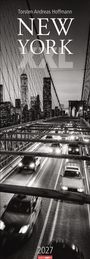 Text: "Torsten Andreas Hoffmann New York 2027 Weingarten". Schwarz-weißes Foto von Autos auf der Brooklyn Bridge mit Skyline.