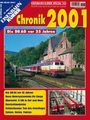 "Chronik 2001", "Die DB AG vor 25 Jahren". Zug vor einem historischen Gebäude. Links Listentext: DBAG und Züge.