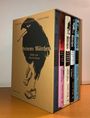 Schuber mit der Aufschrift: "RODUNG KREUZUNG LICHTUNG. Grimms Märchen. Bilder von Henrik Schrat. Texem Verlag." Gezeichnete Krähe.