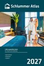 "Schlummer Atlas 2027. 1.500 Hotels für Urlaub in Deutschland, Österreich, Südtirol. Ein Paar in einem modernen Hotelzimmer."