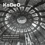 Texte: "KaDeO", "Kaufhaus des Ostens", "Gesichter eingefangen", "Fotografien von Harald Hauswald", "Jaron".  
Schwarzweißaufnahme einer beeindruckenden Kuppel.