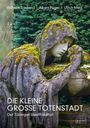 "Wilhelm Triebold, Albert Füger, Ulrich Metz. Die kleine große Totenstadt. Der Tübinger Stadtfriedhof." Statue mit Moos.