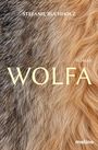 Text: STEFANIE BUCHHOLZ, WOLFA, ROMAN, molino. Hintergrund: Nahaufnahme von grauem und beigefarbenem Fell.