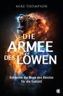 „Die Armee des Löwen“ von Mike Thompson. Illustration: Ein Löwe umgeben von Flammen und Rauch.