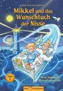 Titel: "Mikkel und das Wunschtuch der Nisse". Band 2. Illustration eines magischen Bettes im Nachthimmel.