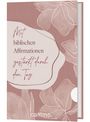 "Mit biblischen Affirmationen gestärkt durch den Tag." Pastellfarbenes florales Muster im Hintergrund.