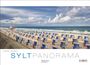 "HANS JESSEL SYLT PANORAMA 2027" zeigt ein Strandbild mit vielen Strandkörben am Meer, blauer Himmel, Wolken.