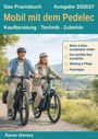 Das Praxisbuch "Mobil mit dem Pedelec" bietet Kaufberatung, Technik und Zubehör. Zwei Personen radeln fröhlich auf E-Bikes.