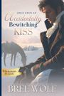„Once upon an Accidentally Bewitching Kiss“, Whickertons in Love. Ein Mann im Winterkleid steht vor einem Pferd.