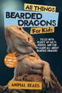 "All Things BEARDED DRAGONS For Kids" auf bunten Schildern. Ein Bartagame posiert auf einem Felsen.