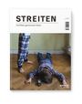 „STREITEN: Konflikte gemeinsam lösen.“ Ein Kind liegt auf dem Boden, ein anderes steht daneben in Pyjama.