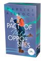 „A Pact of Polar Opposites“ von Mareike Allnoch. Ein verschneites Cover mit einem sich umarmenden Paar vor Nordlichtern.