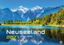 Text: Neuseeland 2027 KIWILAND. QR-Code unten rechts. Hintergrund: See, Wälder und schneebedeckte Berge.