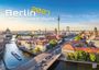 „Berlin 2027: Zwischen Spree & Skyline“ - Eine Stadtansicht mit der Spree, dem Fernsehturm und historischer Architektur.