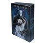 „A Soul to Keep – Der Auserwählte“ von Opal Reyne, VAJONA. Ein Wesen mit Totenschädel umarmt eine Frau. Mystische Symbole im Hintergrund.