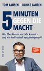 "5 Minuten gegen die Macht" von Tom und Ulrike Lausen. Ein Mann mit Brille und Bart im Anzug vor grauem Hintergrund.