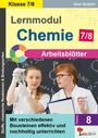 Lernmodul Chemie 7/8, Arbeitsblätter. Zwei Frauen im Labor, eine hält ein Reagenzglas, die andere notiert.