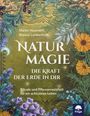"NATUR MAGIE: DIE KRAFT DER ERDE IN DIR. Rituale und Pflanzenweisheit für ein achtsames Leben." Blumen und Blätter umrahmen den Text.