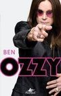 Text: "BEN OZZY". Darunter ein Logo von Pegasus. Person in schwarzer Kleidung und Sonnenbrille zeigt mit dem Finger nach vorne.