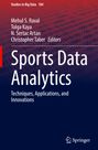 "Sports Data Analytics" auf blauem Hintergrund; Titel, Herausgeber und Verlag. Binary-Code im Hintergrund.