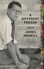 "A Different Person: A Memoir" von James Merrill. Schwarz-Weiß-Foto eines Mannes seitlich sitzend, farbenfrohes Muster rechts.