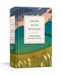 „Begin with Wonder: 5-Year Journal with Daily Quotes by Mary Oliver.“ Illustration mit Landschaft, Vögeln und Pflanzen.