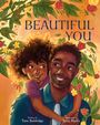 „Beautiful You“ in blauer Schrift. Illustration: Kind umarmt gläubig einen lächelnden Mann, umgeben von bunten Blumen.
