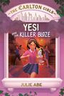 "YESI AND THE KILLER BLAZE" und "JULIE ABE". Mädchen läuft mit Hund, Feuer im Hintergrund, moderne Illustration.