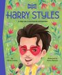 Text: "Harry Styles, A WHO HQ Illustrated Biography, by Olivia Luchini, illustrated by Yenna Mariana."  
Illustration eines Mannes mit Herz-Brille.