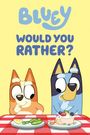 "BLUEY WOULD YOU RATHER?" Zwei Hunde vor Essen auf kariertem Tisch; links Gemüse, rechts Kuchen.
