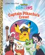 Text: "Captain Pikachu's Crew!" Ein Pikachu mit Mütze und vier fröhliche Charaktere darunter. Links Goldenes Buchrückenmuster.