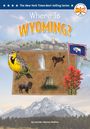 Titel: "Where Is Wyoming?" Illustration mit Wyoming-Flagge, Vogel, Geysir, Reiter, Bison, roter Blume und Capitol-Gebäude.