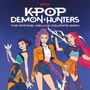 „K-Pop Demon Hunters: The Official Deluxe Coloring Book". Drei stilisierte Frauen, eine mit Zöpfen, eine mit pinken Haaren.