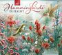 "2027 Hummingbirds in Flight" steht zentral. Gemälde: Zwei Kolibris fliegen um leuchtend rote Blüten.