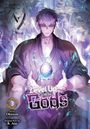 „Level Up with the Gods“ steht in der Mitte vor einem jungen Mann in Kimono mit blauen Effekten, der eine Kugel hält.