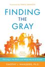 "Finding the Gray" von Timothy J. Wahlberg. Kinder spielen fröhlich im Sonnenlicht auf einer Wiese.