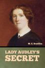 „M. E. Braddon“ oben, „LADY AUDLEY'S SECRET“ unten; Porträtgemälde einer Frau mit braunem Haar.