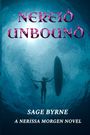 „Nereid Unbound“ in rosa und „Sage Byrne“ unten. Silhouette einer Person mit Paddel unter Wasser.